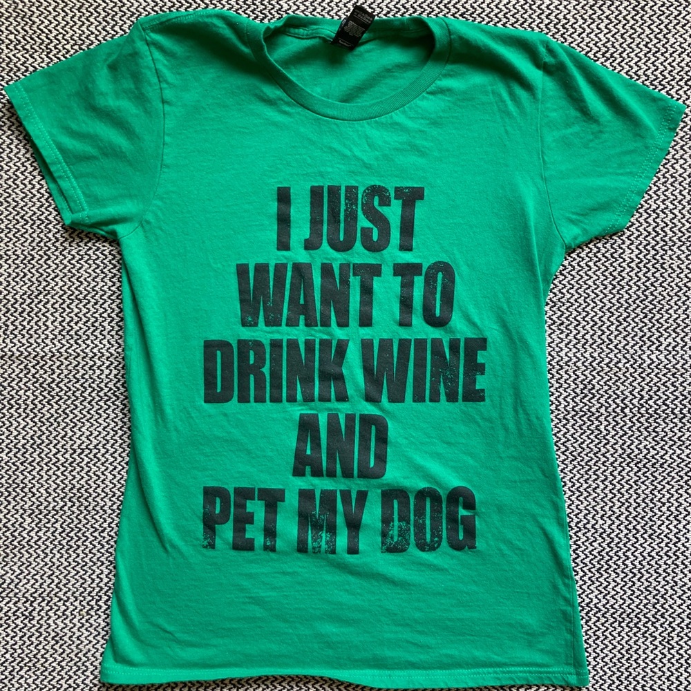Graphic tee